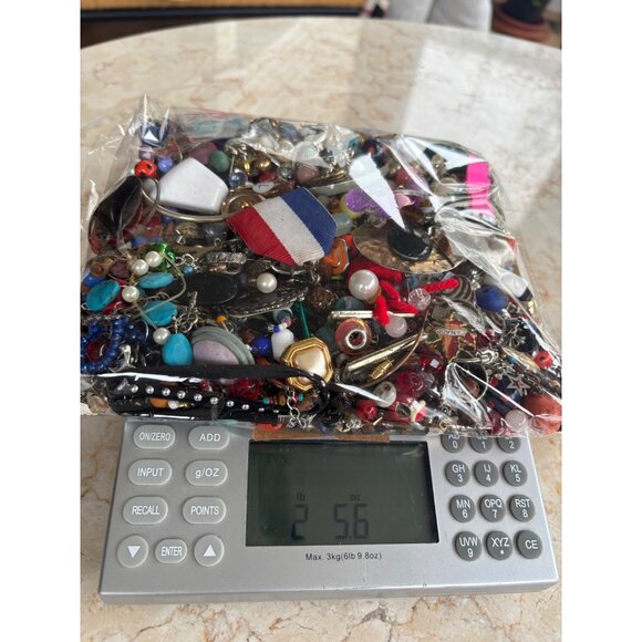 Mixed Craft Beads & Jewelry Making Supplies 2 Lbs 5 Oz Assorted Materials & Colo - Picture 5 of 16